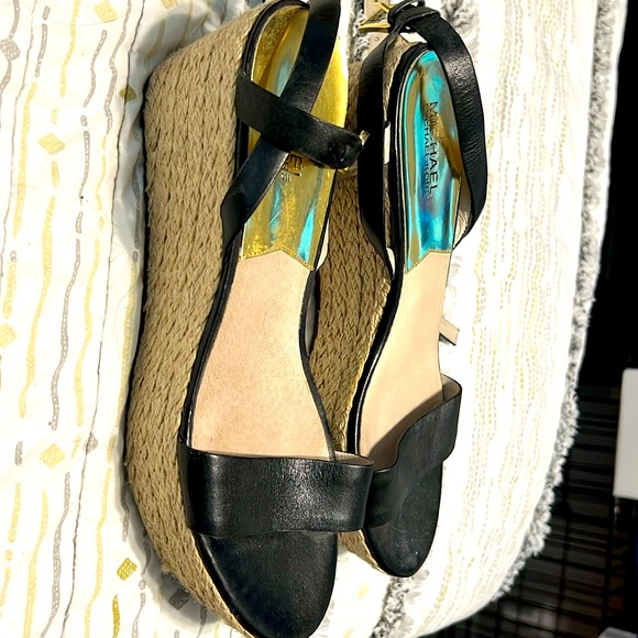 MICHAEL KORS WEDGES - Picture 1 of 4